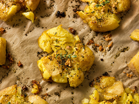 Crispy Garlic Smashed Potatoes